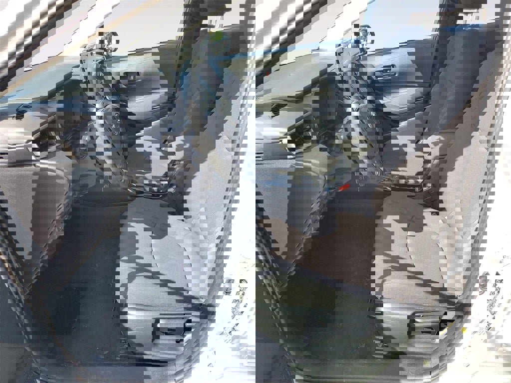 Used 2022 Toyota Corolla LE image 13