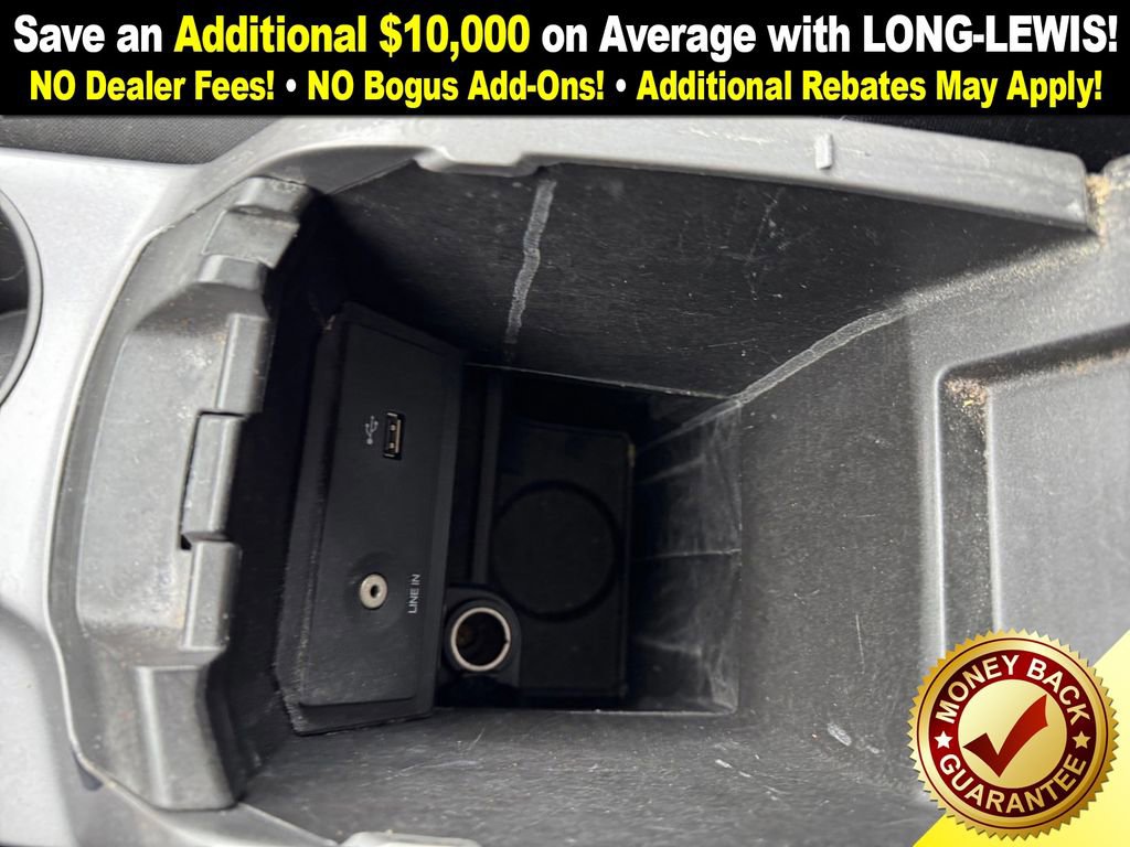 Used 2015 Ford Escape SE image 30