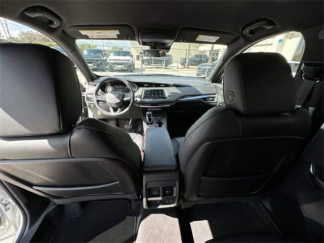 Certified 2023 Cadillac XT4 Luxury w/ Cold Weather Package image 28