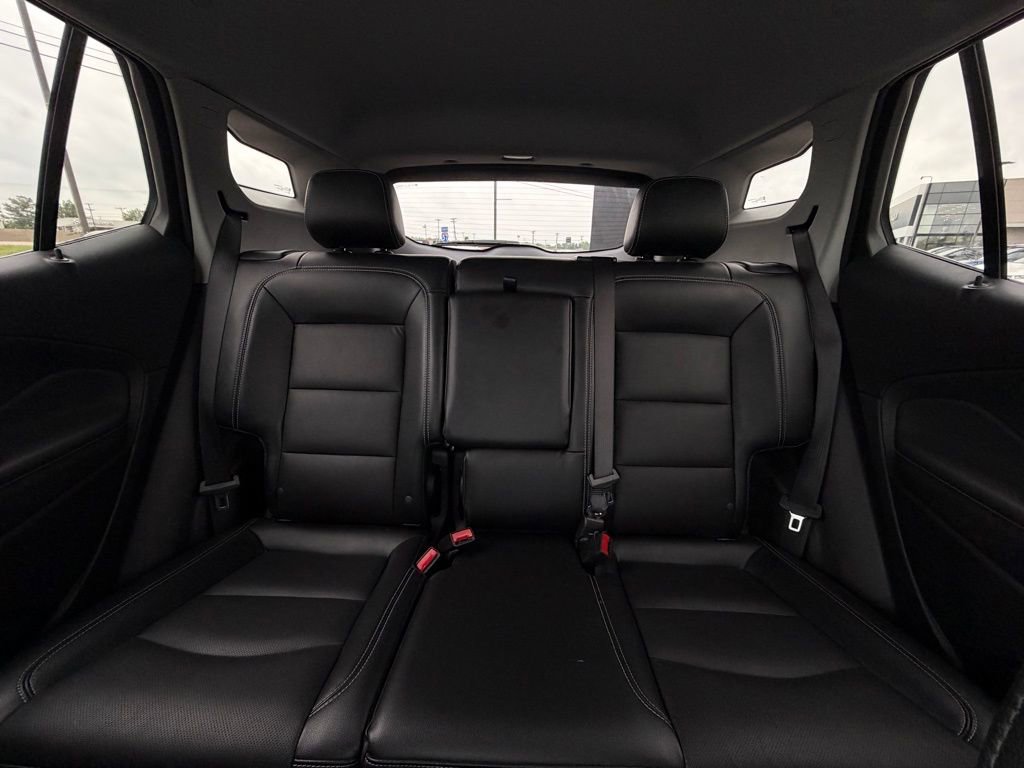 Used 2024 GMC Terrain SLT AWD/4WD image 23
