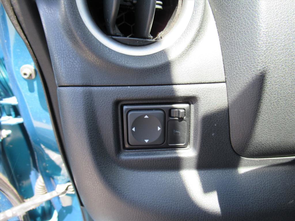 Used 2014 Nissan Versa Note SV w/ Convenience Package image 18