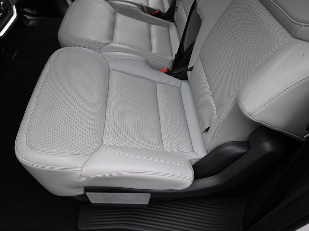 Certified 2025 Ford Expedition Max Platinum image 26