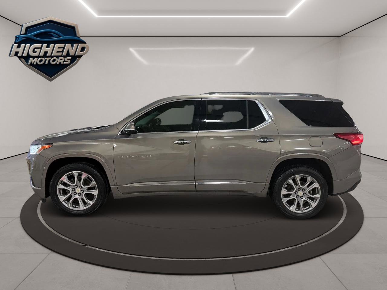 Used 2019 Chevrolet Traverse Premier w/ Driver Confidence II Package FWD image 4