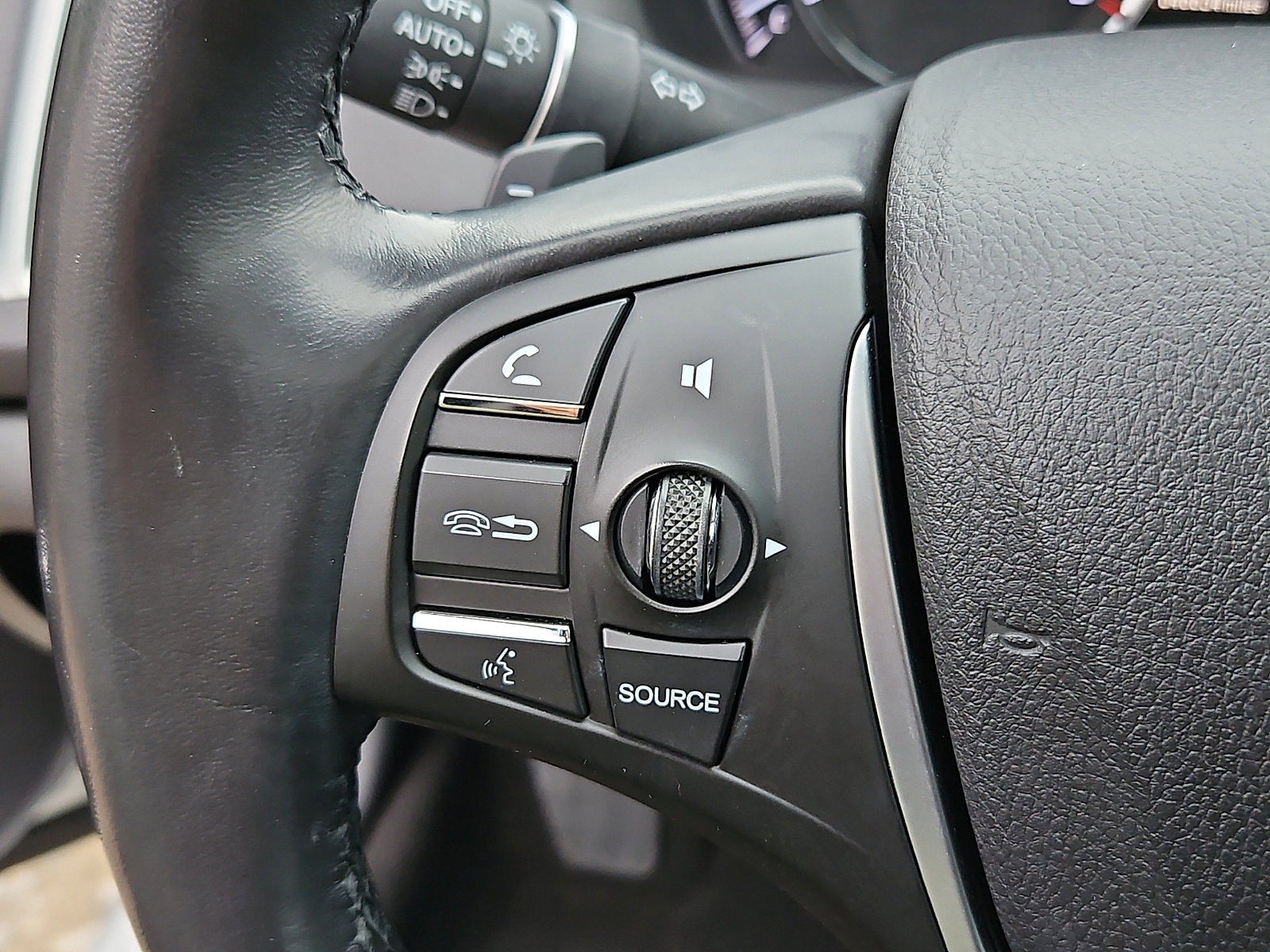 Used 2020 Acura TLX Standard image 23