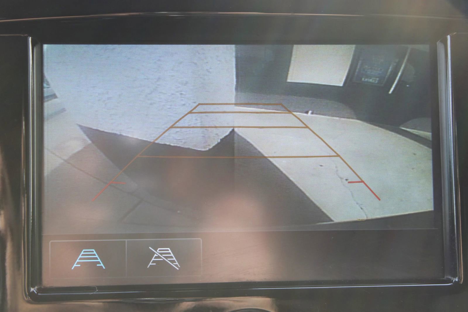 Used 2018 Chevrolet Traverse LS w/ LPO, Cargo Package image 30