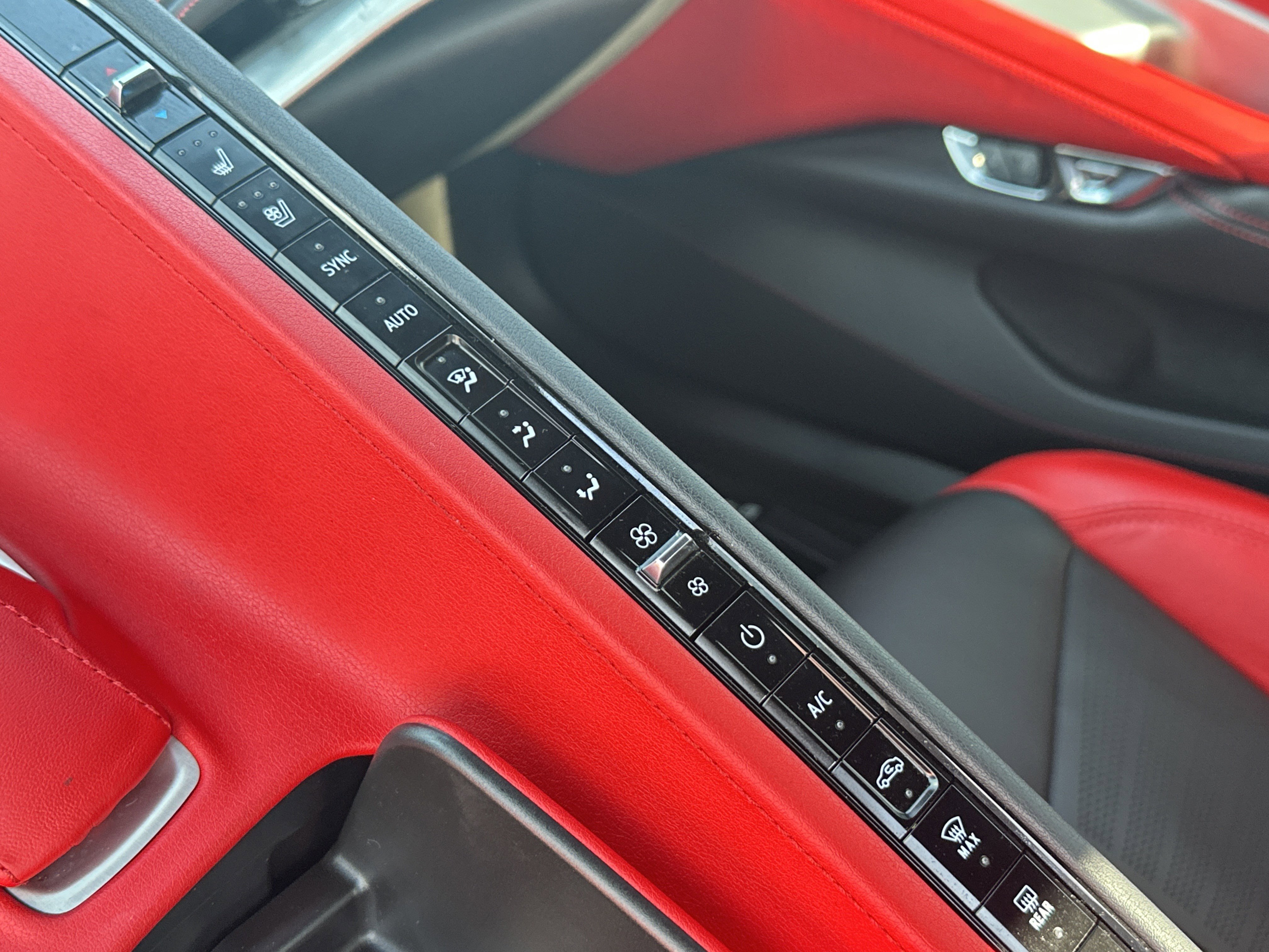 Used 2025 Chevrolet Corvette Z06 image 24