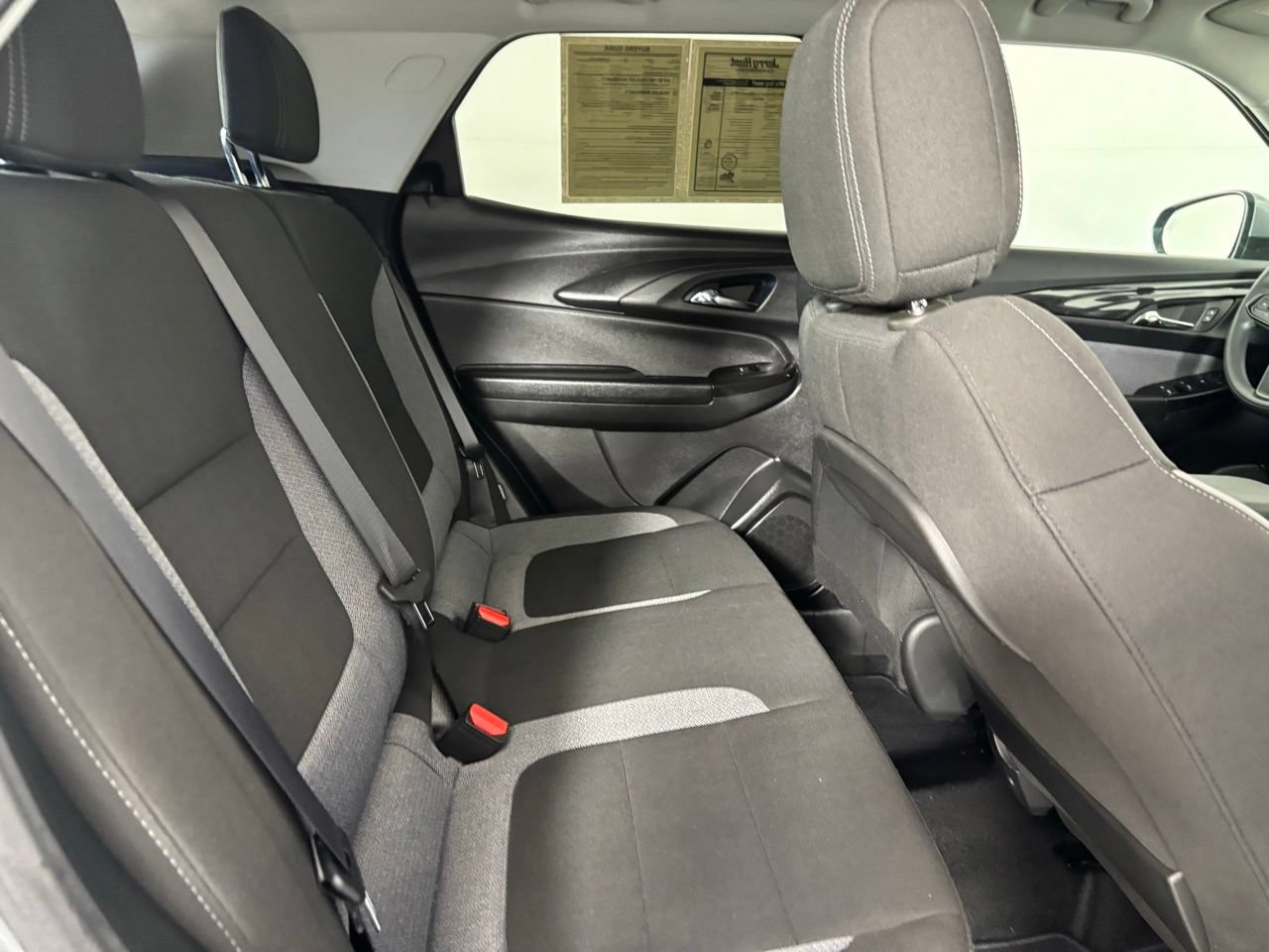 Used 2025 Chevrolet TrailBlazer LT AWD/4WD image 18
