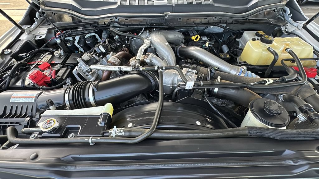Certified 2020 Ford F350 Lariat w/ Lariat Ultimate Package AWD/4WD image 28