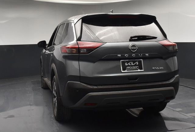 Used 2023 Nissan Rogue SV AWD/4WD image 6