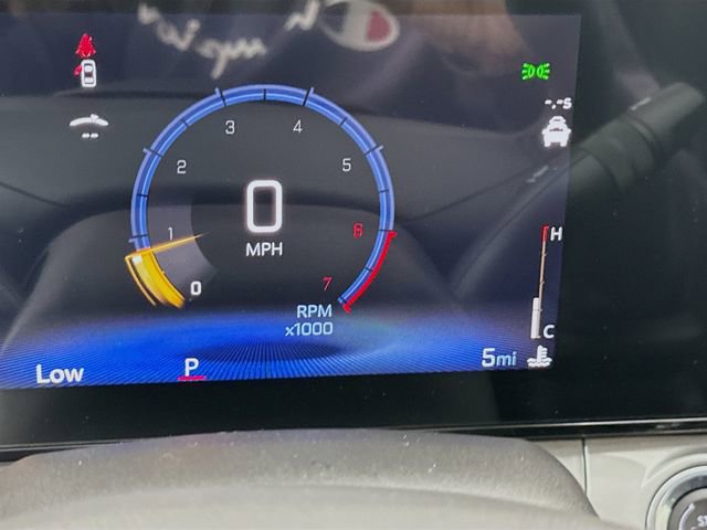 New 2026 Chevrolet Trax LT w/ Sunroof Package image 13