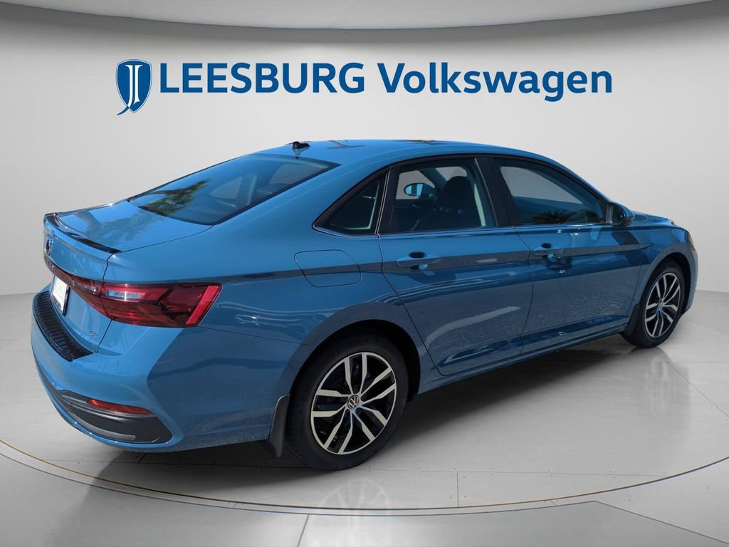 New 2026 Volkswagen Jetta SE FWD image 6