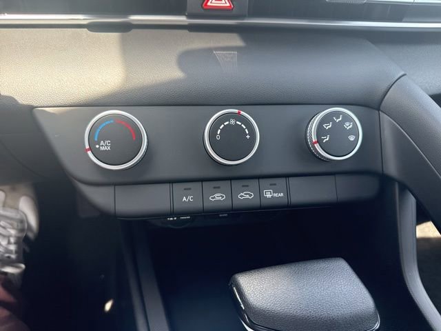 New 2026 Hyundai Elantra SE FWD image 21