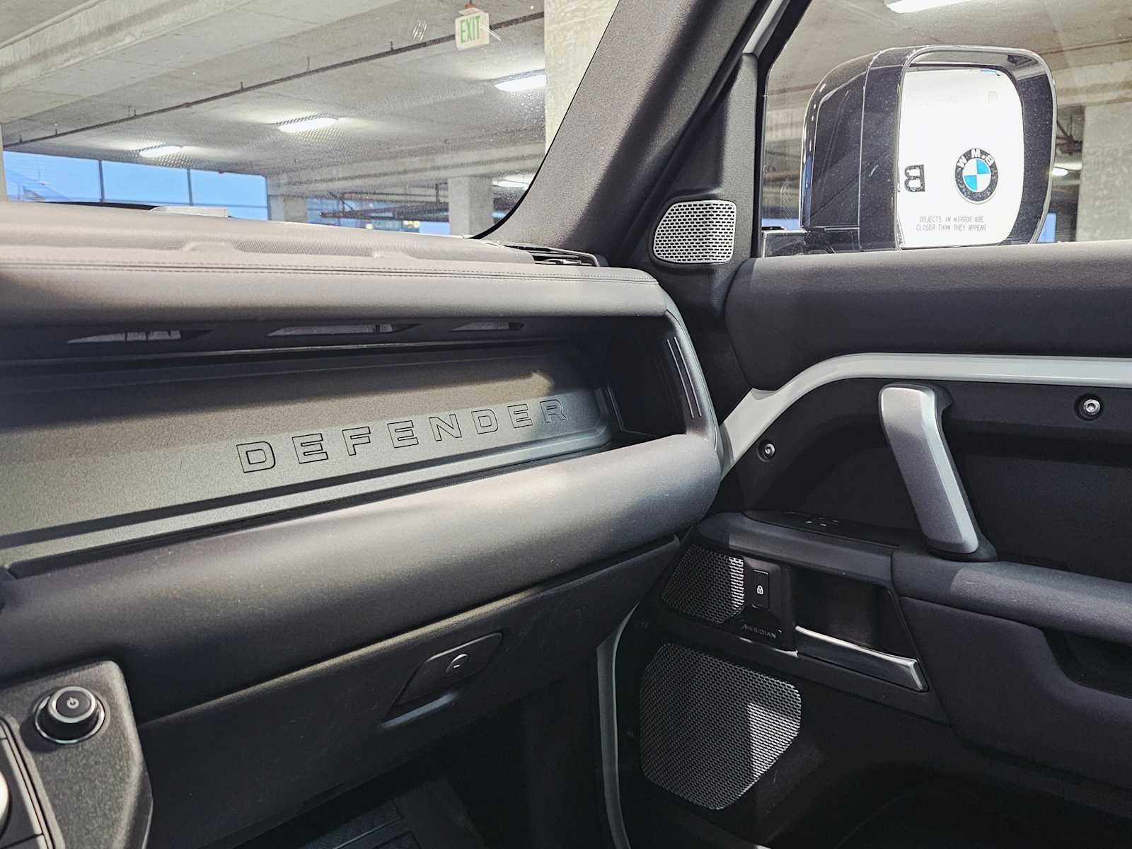 Used 2024 Land Rover Defender 130 X-Dynamic SE image 20