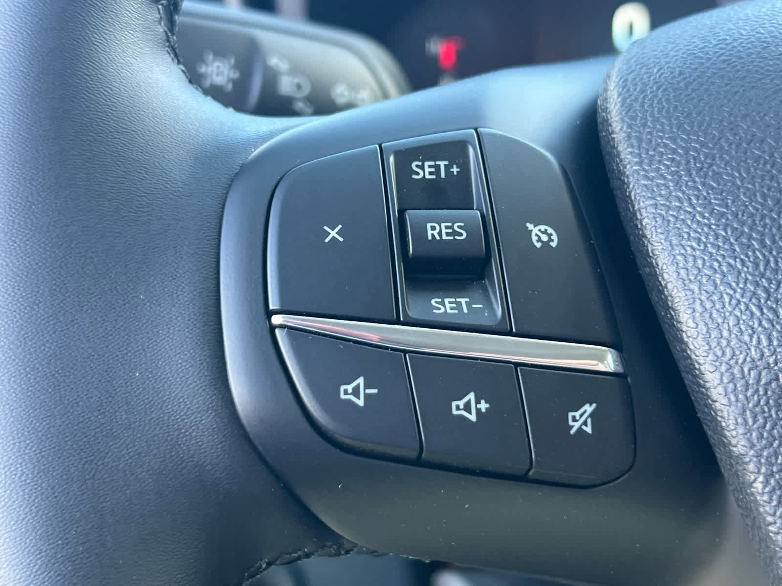 New 2025 Ford Maverick XLT w/ XLT Luxury Package image 31