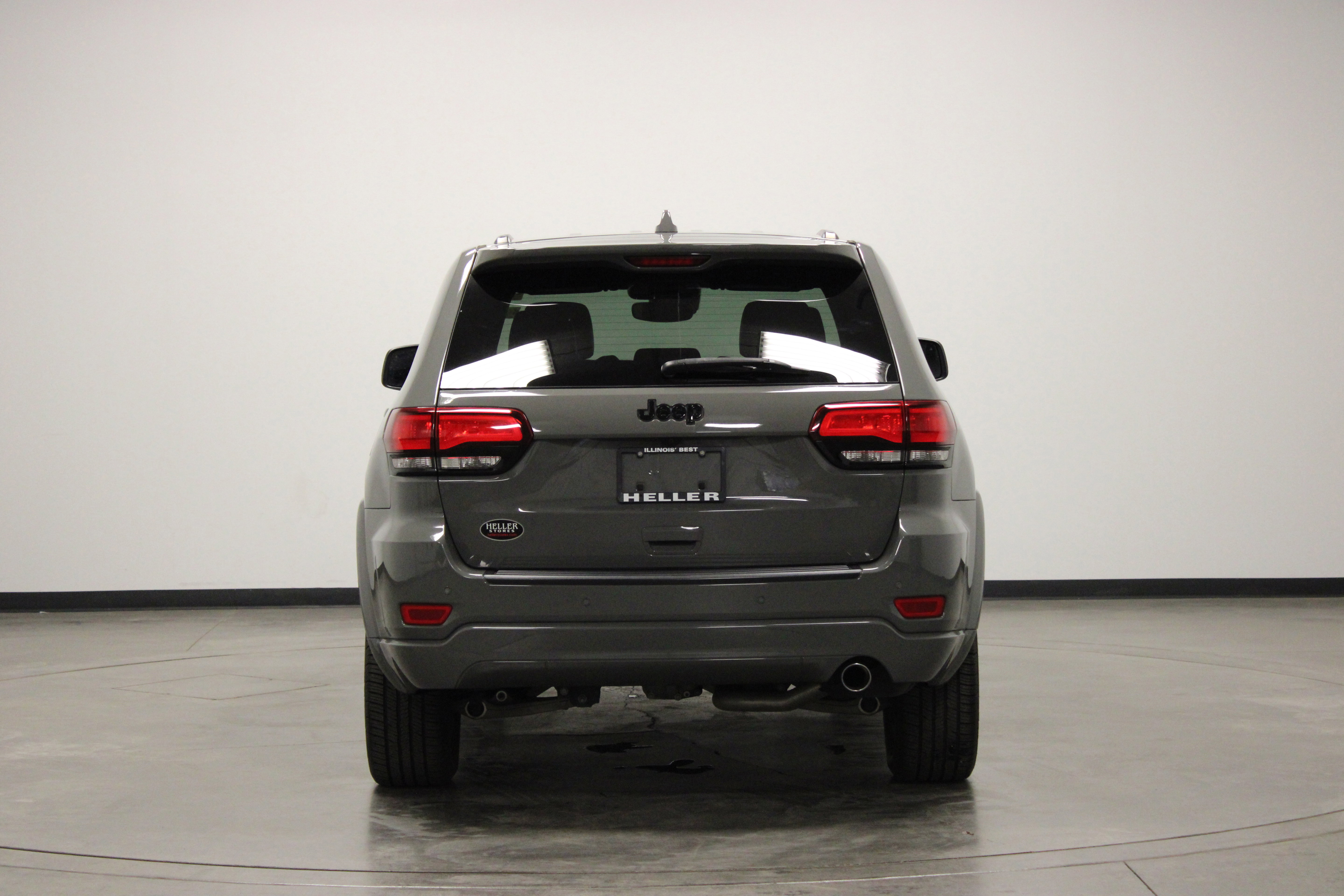 Used 2020 Jeep Grand Cherokee Altitude RWD image 7