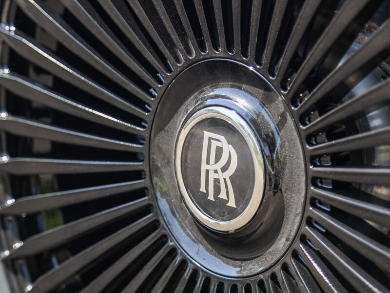 Used 2024 Rolls-Royce Ghost Black Badge AWD/4WD image 19