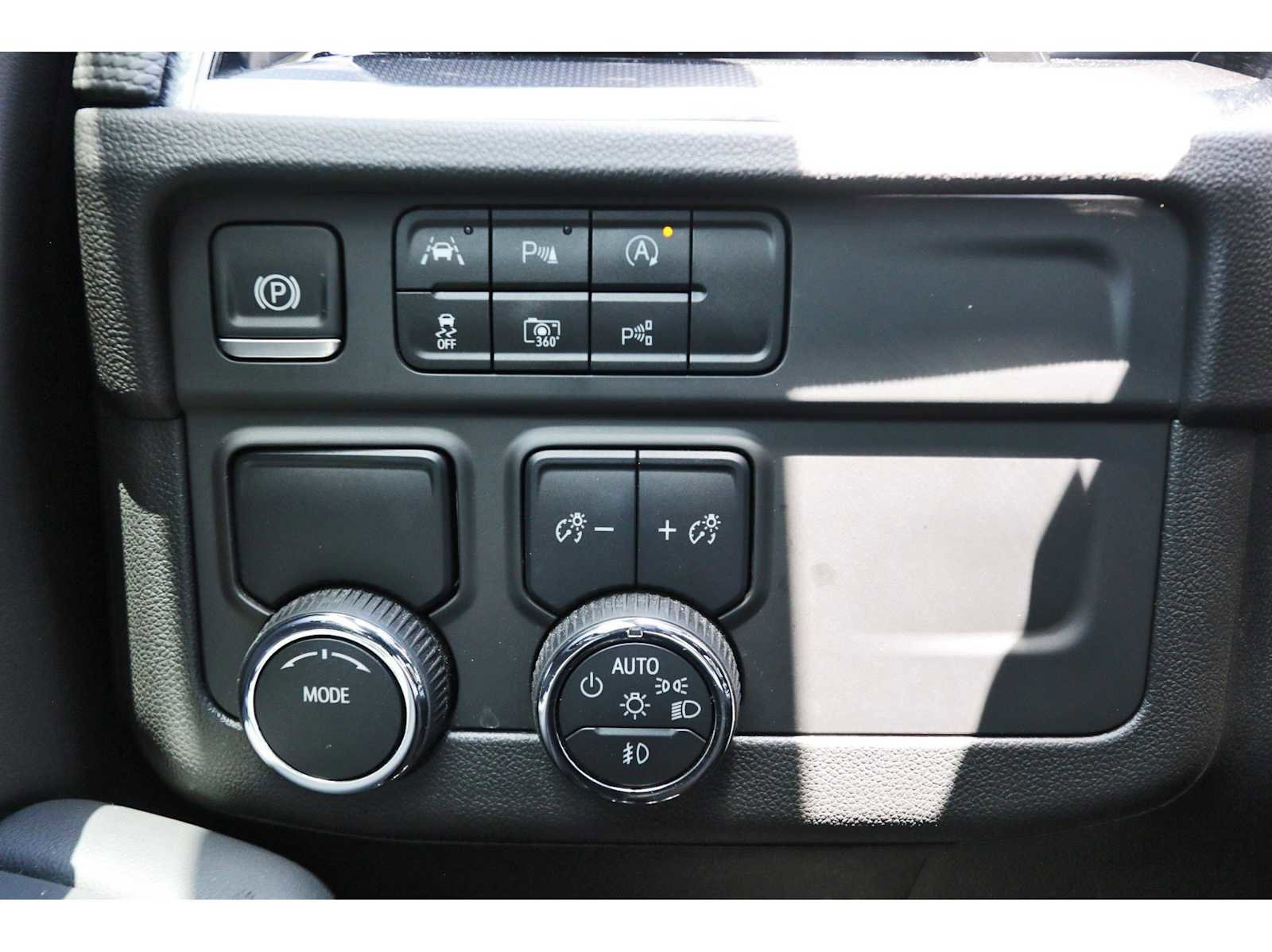 Used 2025 Chevrolet Tahoe RST w/ Comfort Package RWD image 21
