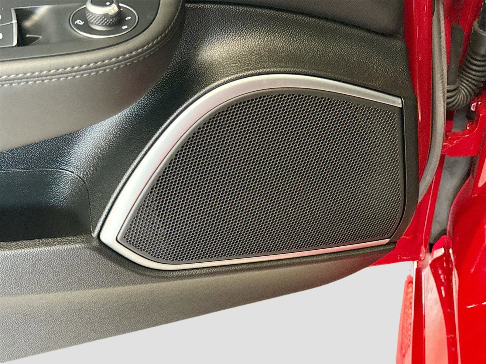 Used 2023 Alfa Romeo Giulia Veloce RWD image 19