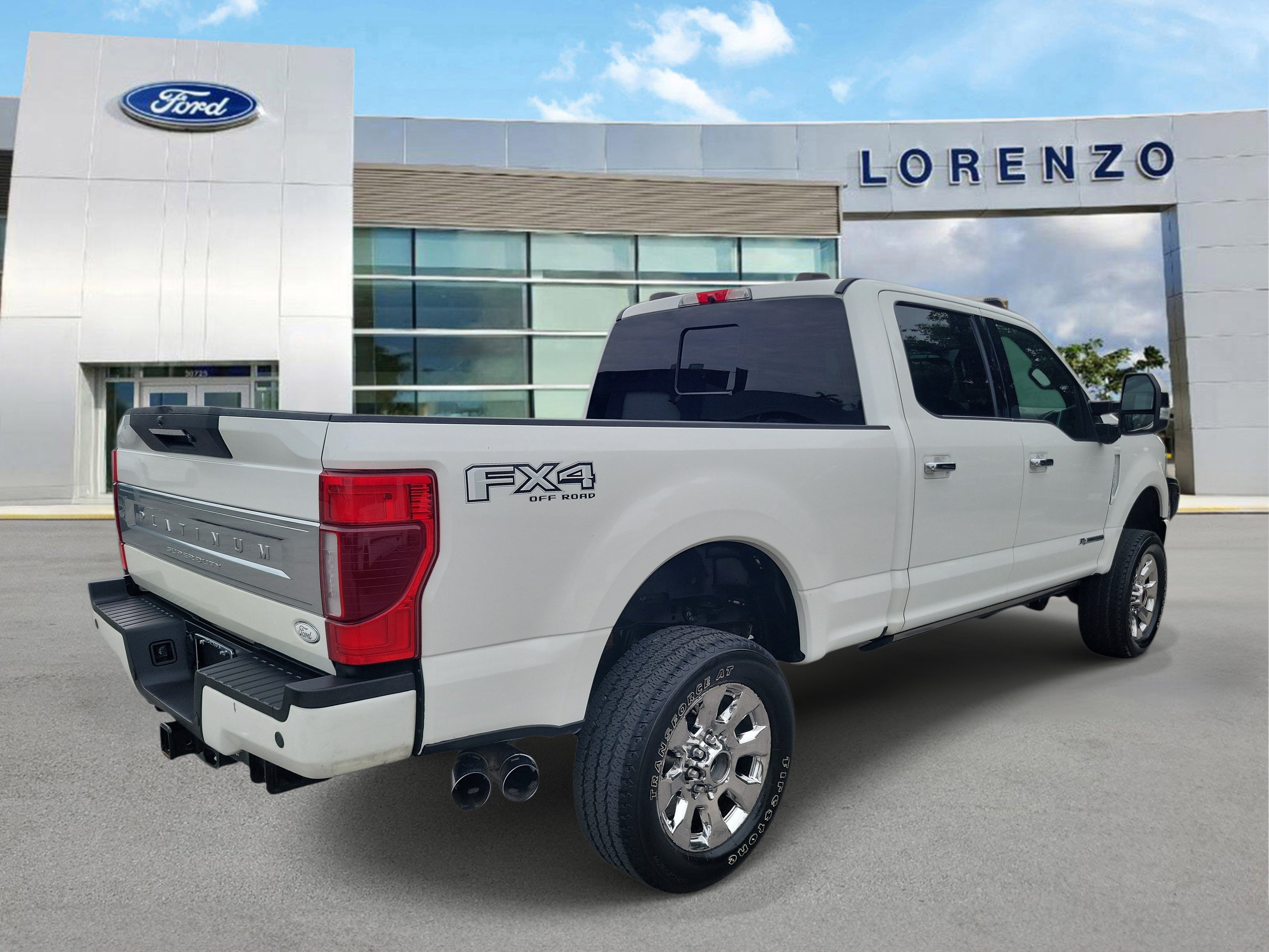 Used 2022 Ford F350 Platinum AWD/4WD image 5
