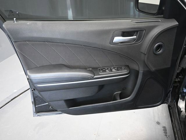 Used 2022 Dodge Charger SXT w/ Cold Weather Package image 17