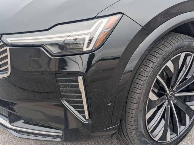 Used 2025 Volvo XC90 B6 Plus image 9