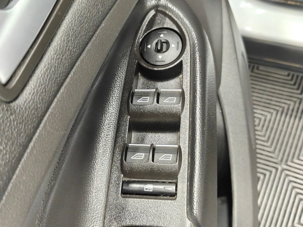 Used 2019 Ford Escape SE AWD/4WD image 37