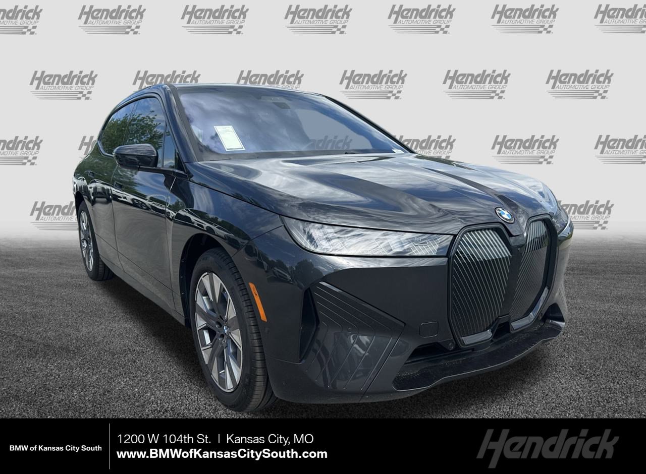 Used 2026 BMW iX xDrive45 w/ Executive Package image 1