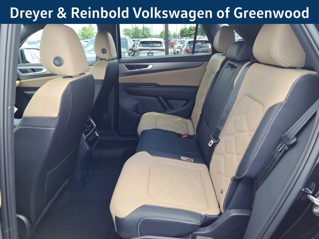 New 2025 Volkswagen Atlas Cross Sport SE image 13