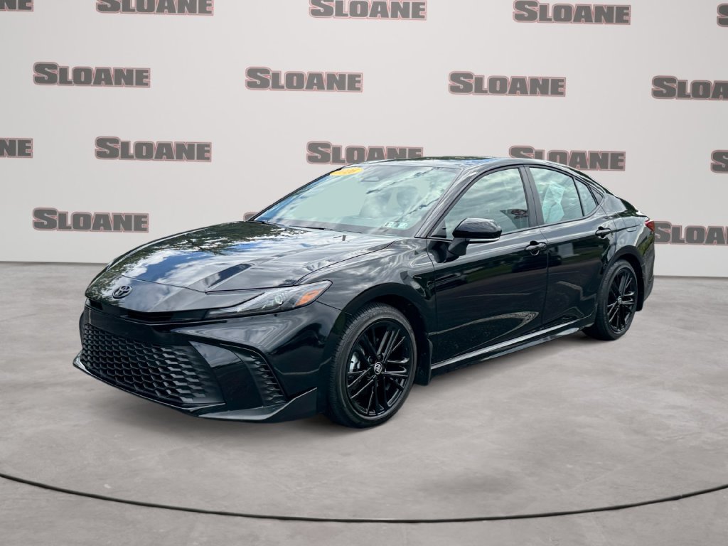 Used 2026 Toyota Camry SE w/ Convenience Package FWD image 1