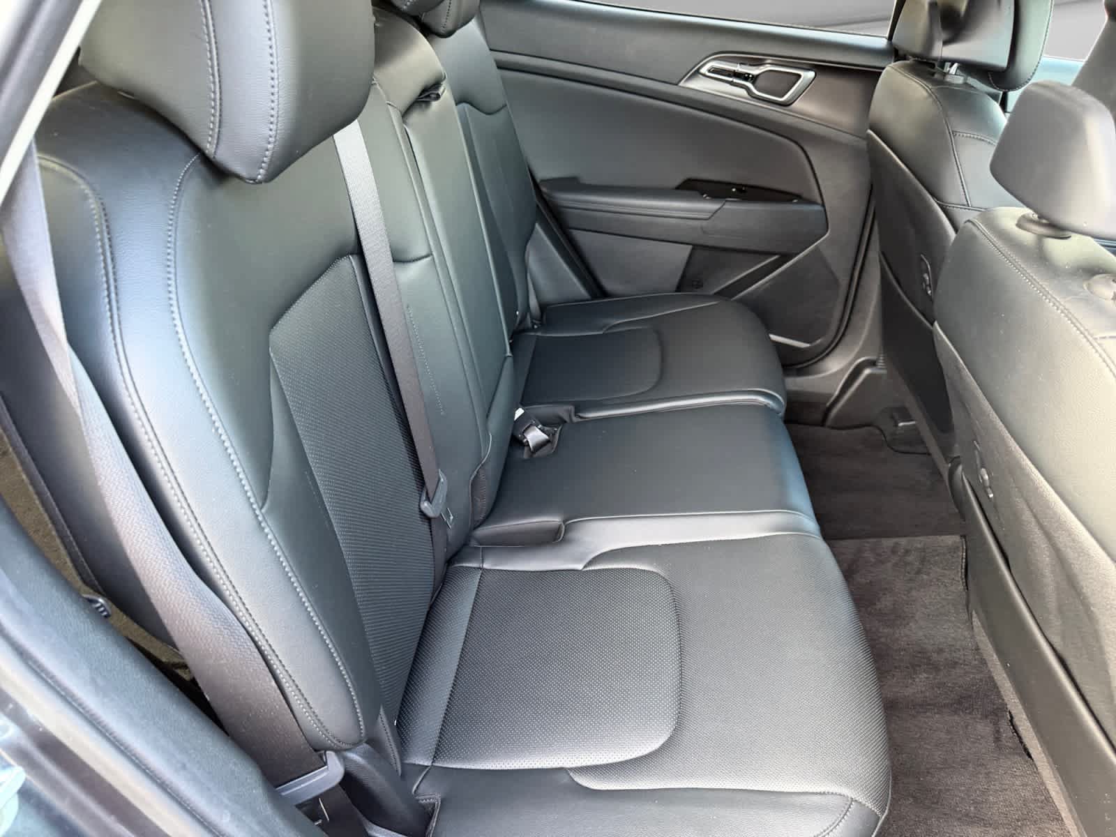 Used 2023 Kia Sportage EX FWD image 17