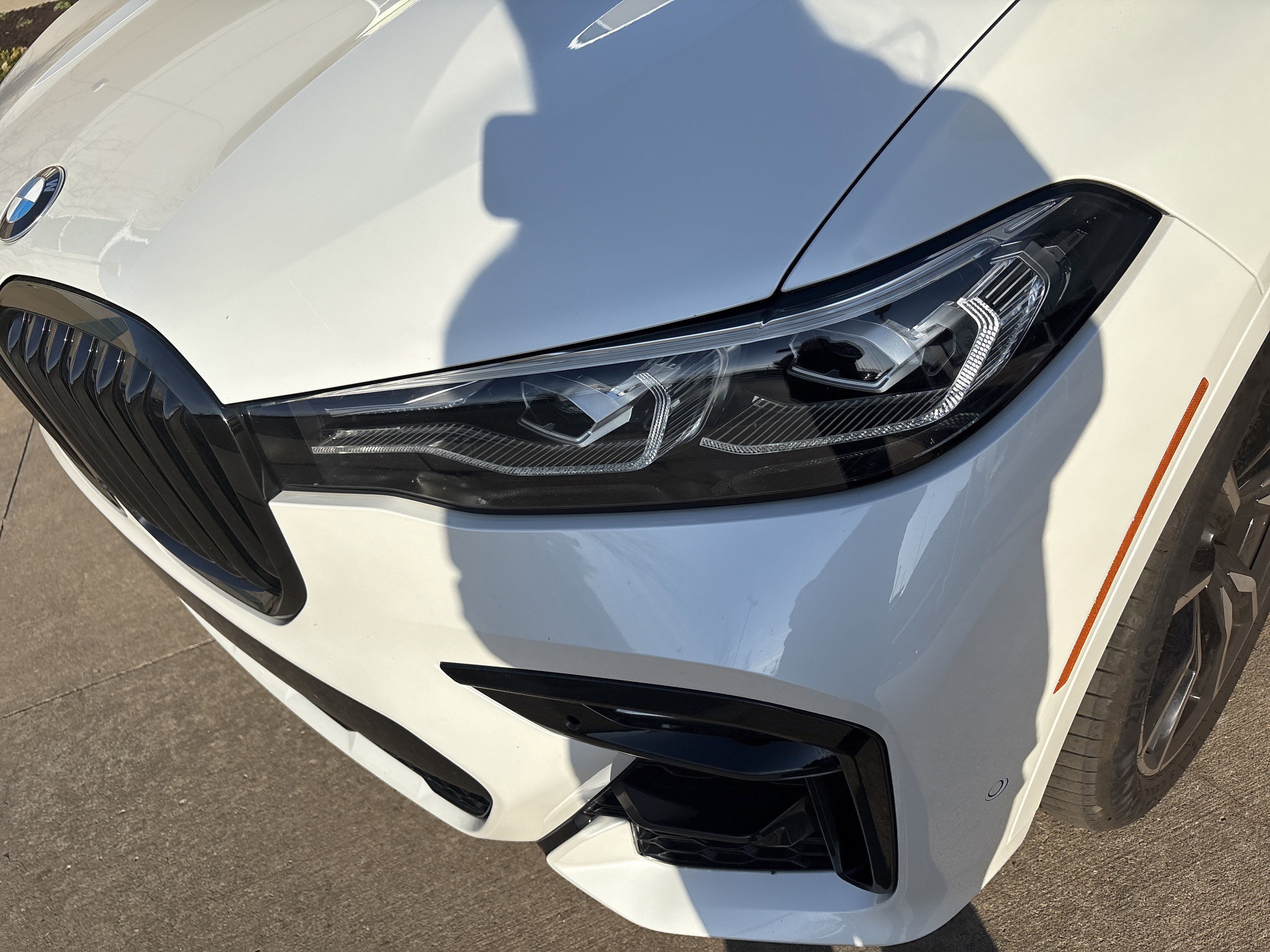 Used 2022 BMW X7 xDrive40i w/ M Sport Package image 6