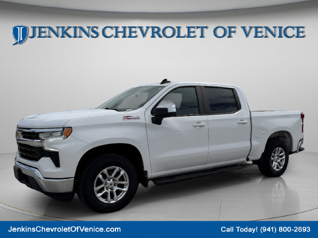 Used 2022 Chevrolet Silverado 1500 LT w/ Z71 Off-Road Package AWD/4WD image 9