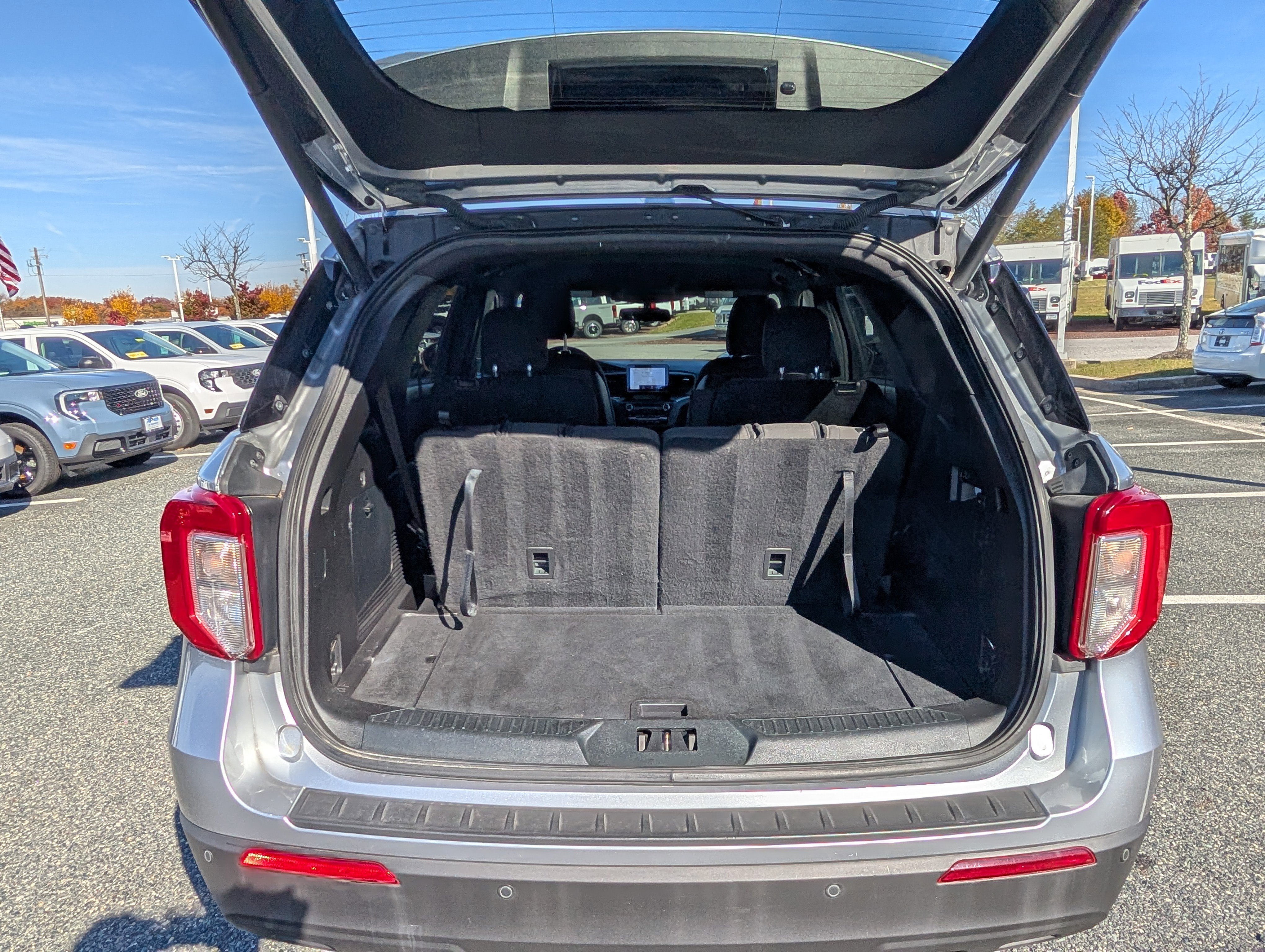 Certified 2020 Ford Explorer XLT image 12