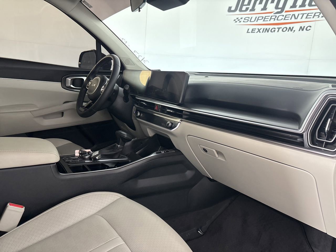 Used 2025 Kia Sorento S w/ Panoramic Sunroof Package FWD image 30