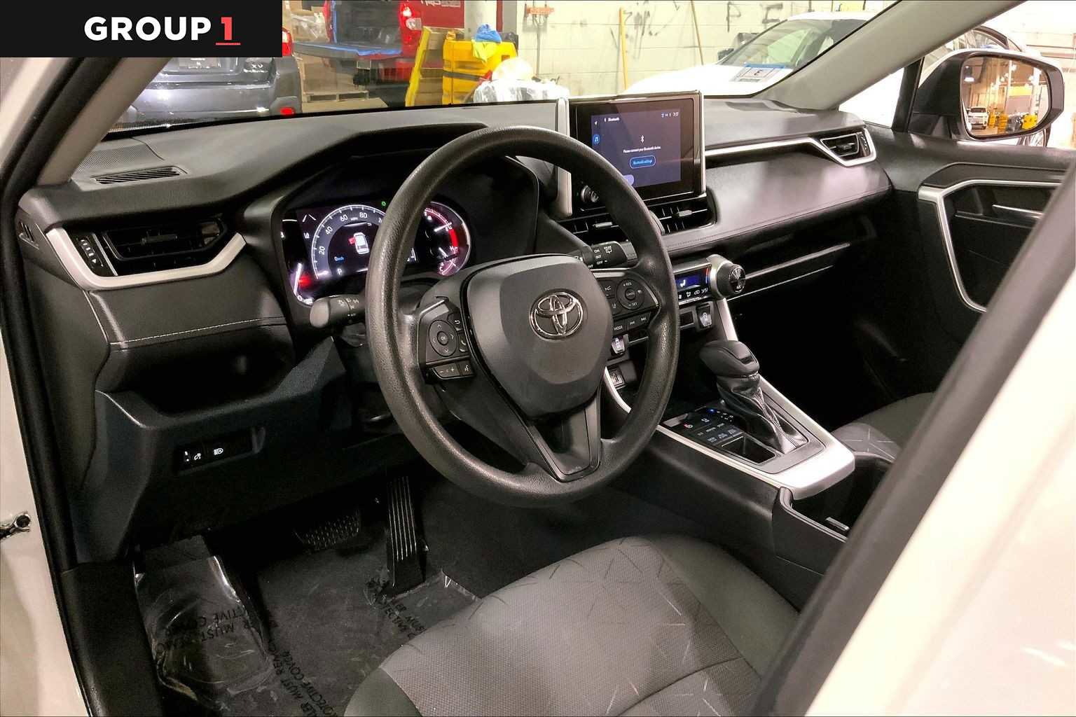 Used 2023 Toyota RAV4 XLE image 17