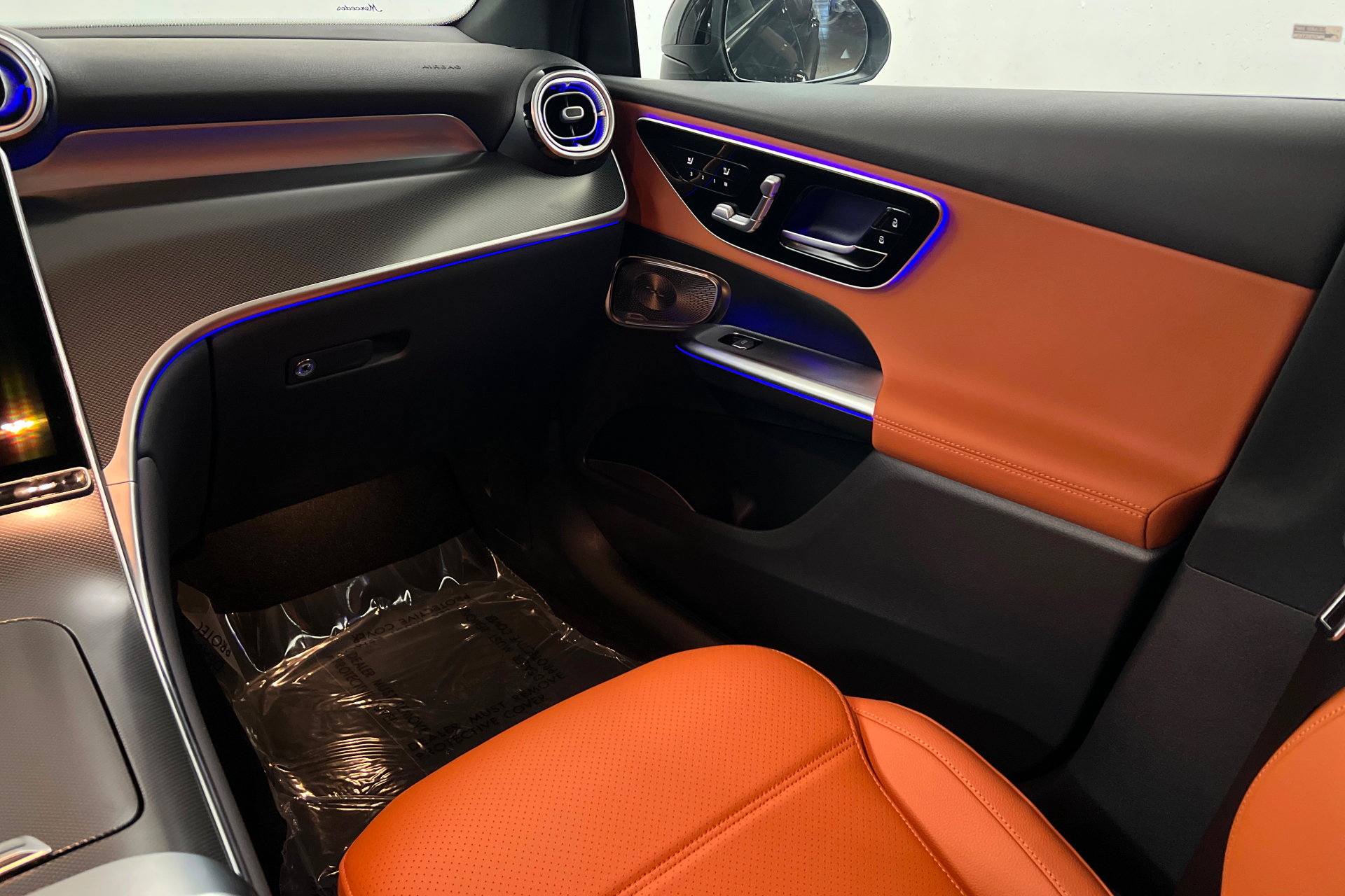 New 2027 Mercedes-Benz GLC 300 4MATIC image 10
