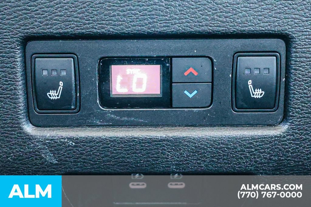 Used 2025 Mitsubishi Outlander SEL FWD image 56