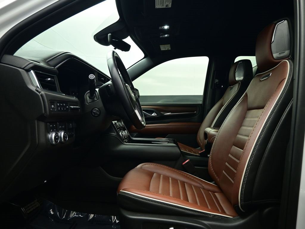 Used 2023 GMC Yukon XL Denali Ultimate image 16