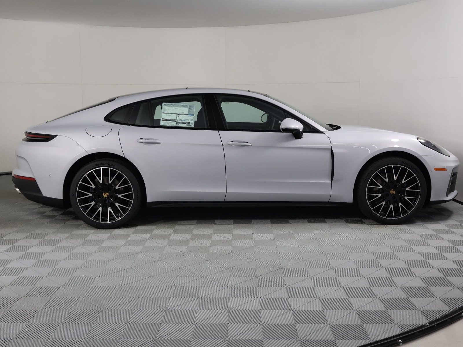 New 2026 Porsche Panamera RWD image 8