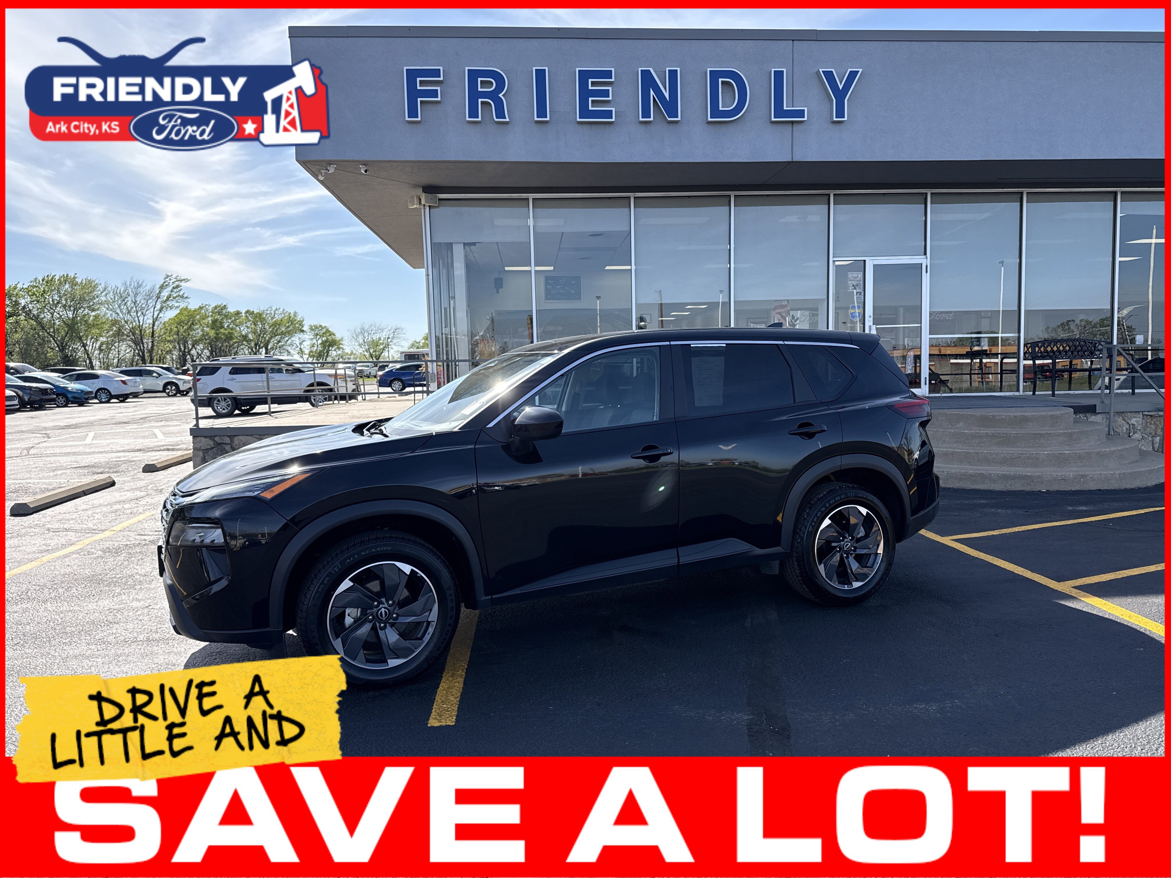 Used 2024 Nissan Rogue SV FWD image 2