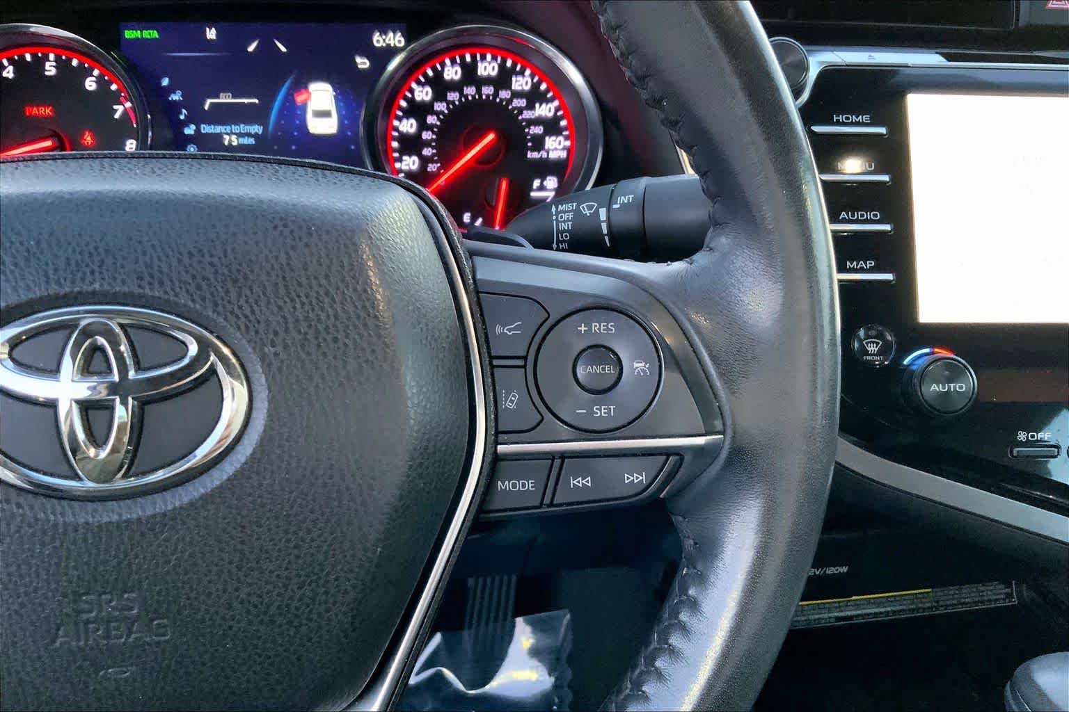 Used 2019 Toyota Camry XSE FWD image 24