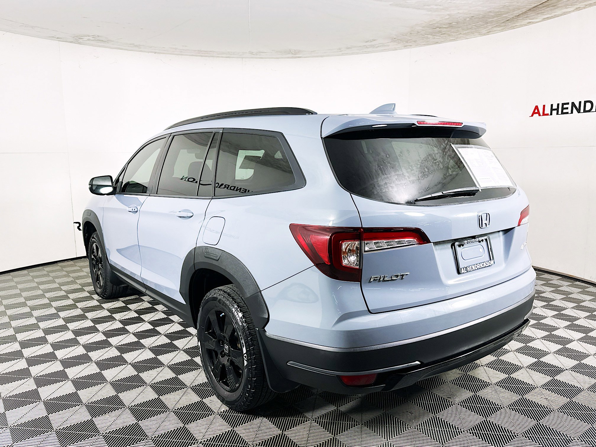 Used 2022 Honda Pilot TrailSport image 5