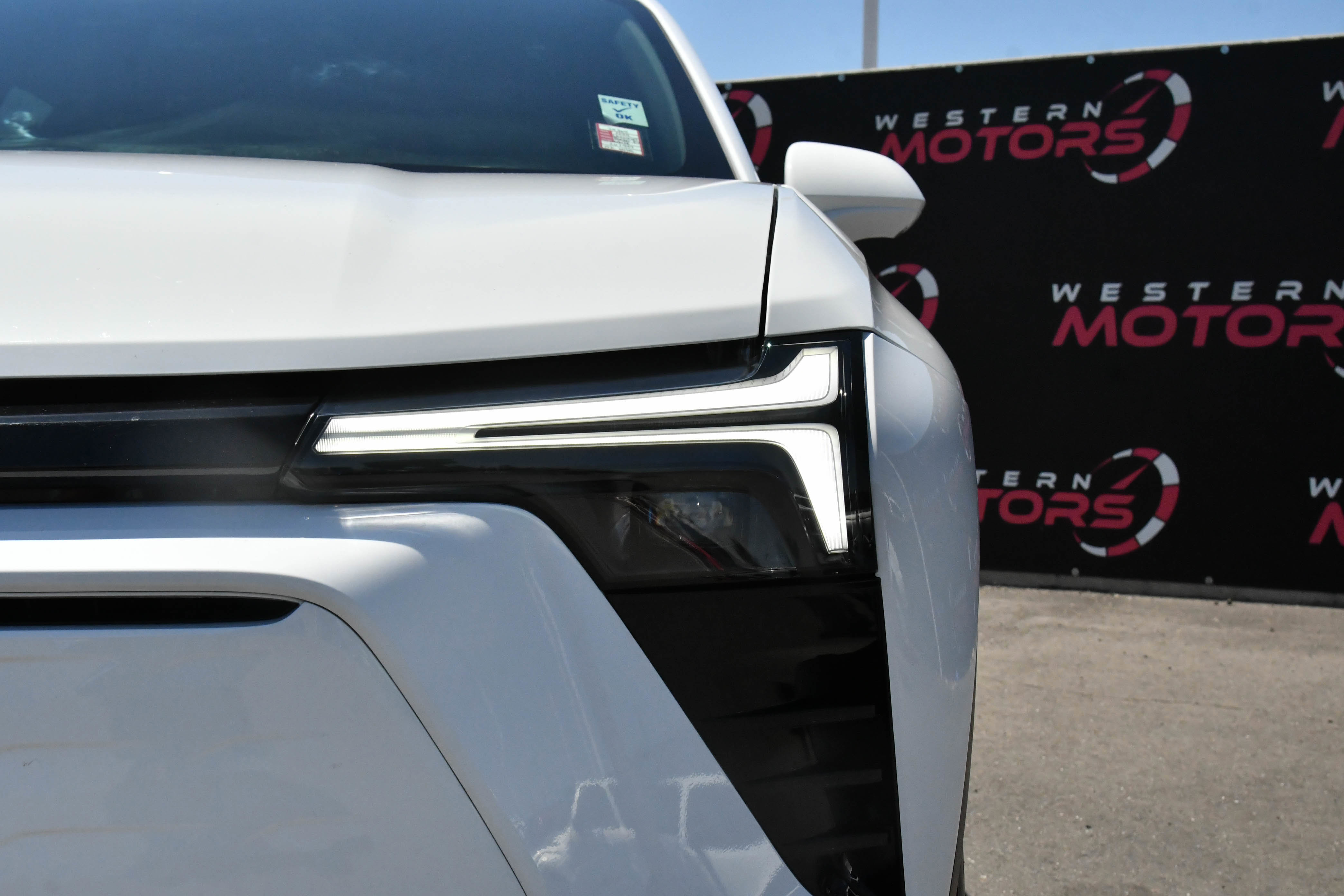Used 2024 Chevrolet Blazer EV LT AWD/4WD image 11