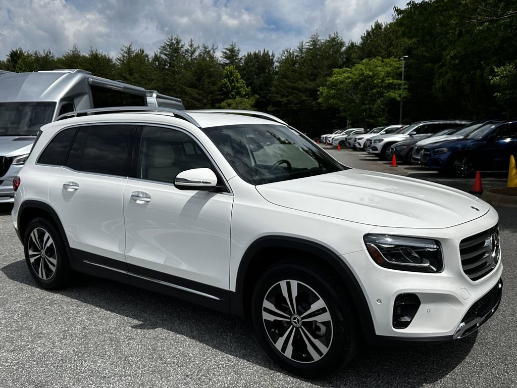 Certified 2025 Mercedes-Benz GLB 250 4MATIC image 2