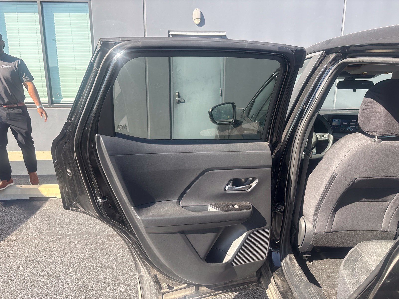 Used 2025 Nissan Kicks SV AWD/4WD image 23