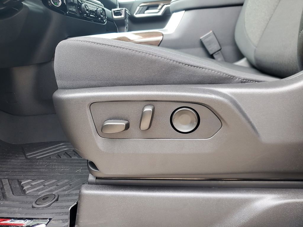 New 2026 Chevrolet Silverado 1500 LT Trail Boss w/ Convenience Package II image 16