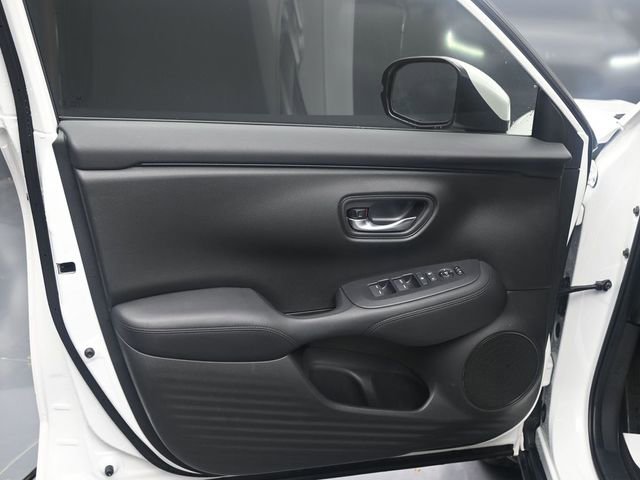 Used 2025 Honda HR-V LX image 14
