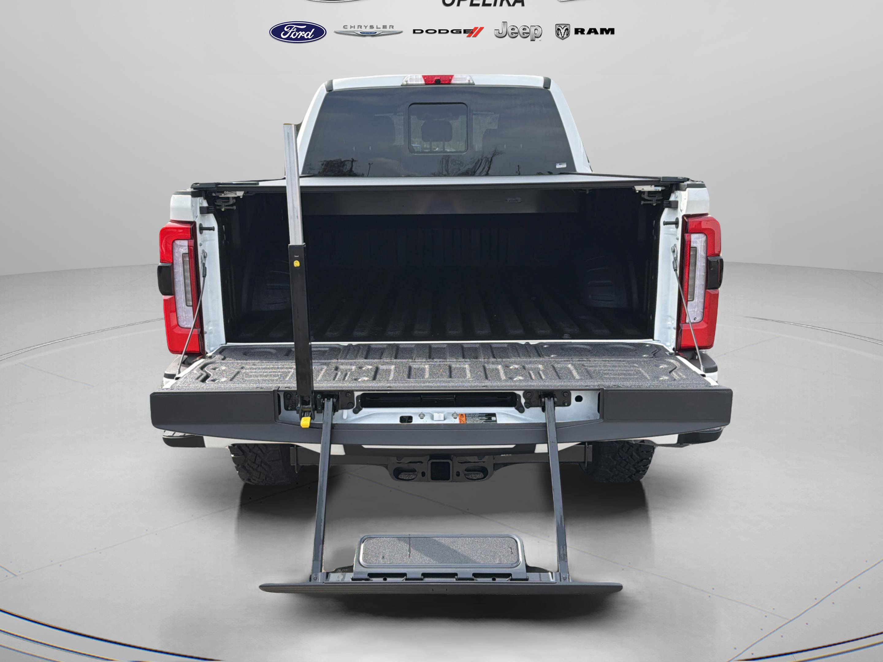 New 2026 Ford F250 Platinum w/ Tremor Off-Road Package image 35