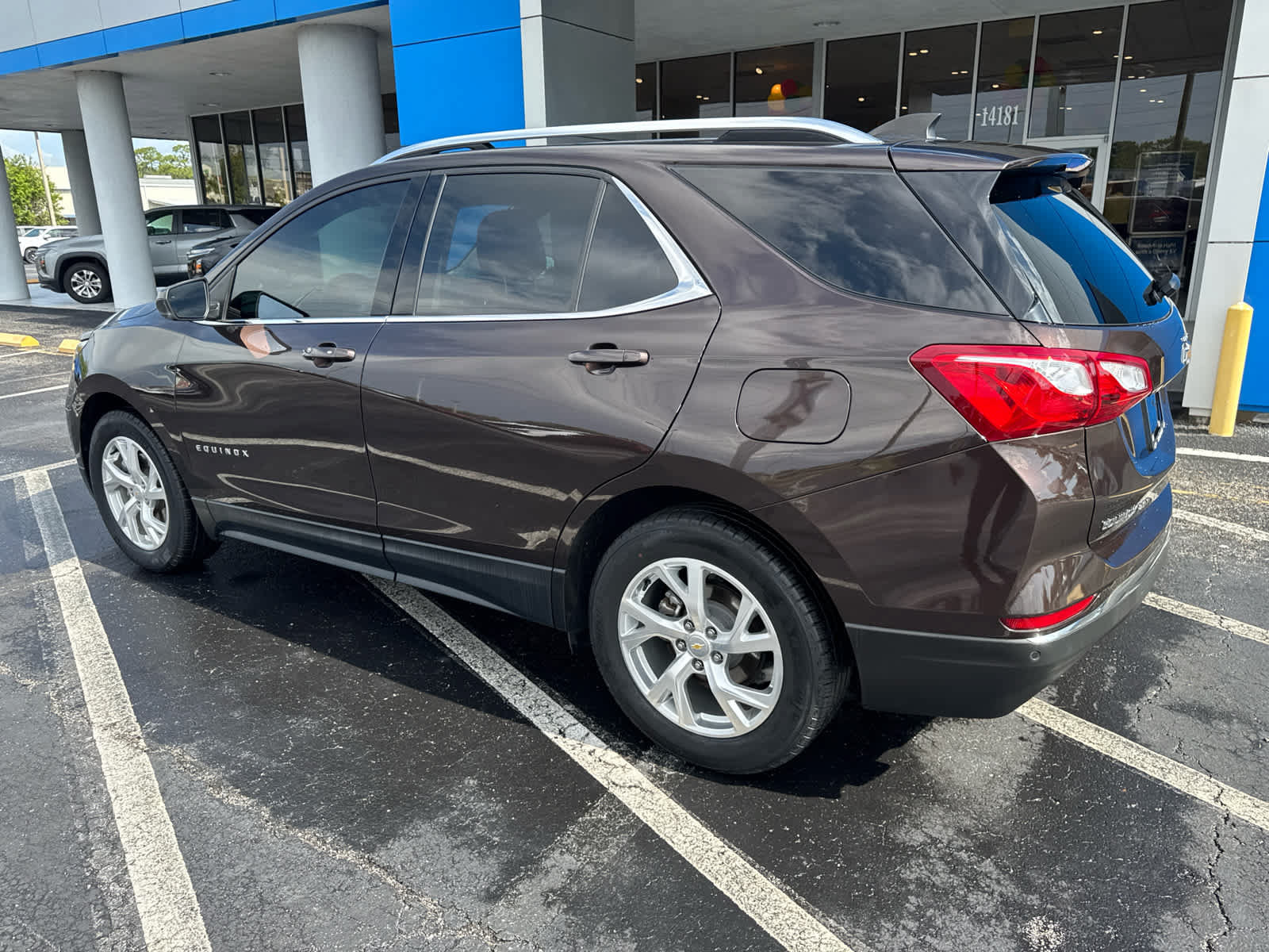 Used 2020 Chevrolet Equinox LT FWD image 4