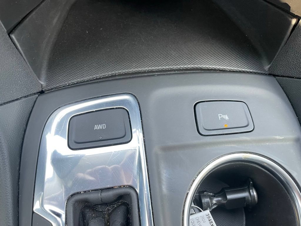 Used 2024 Chevrolet Equinox LT AWD/4WD image 14